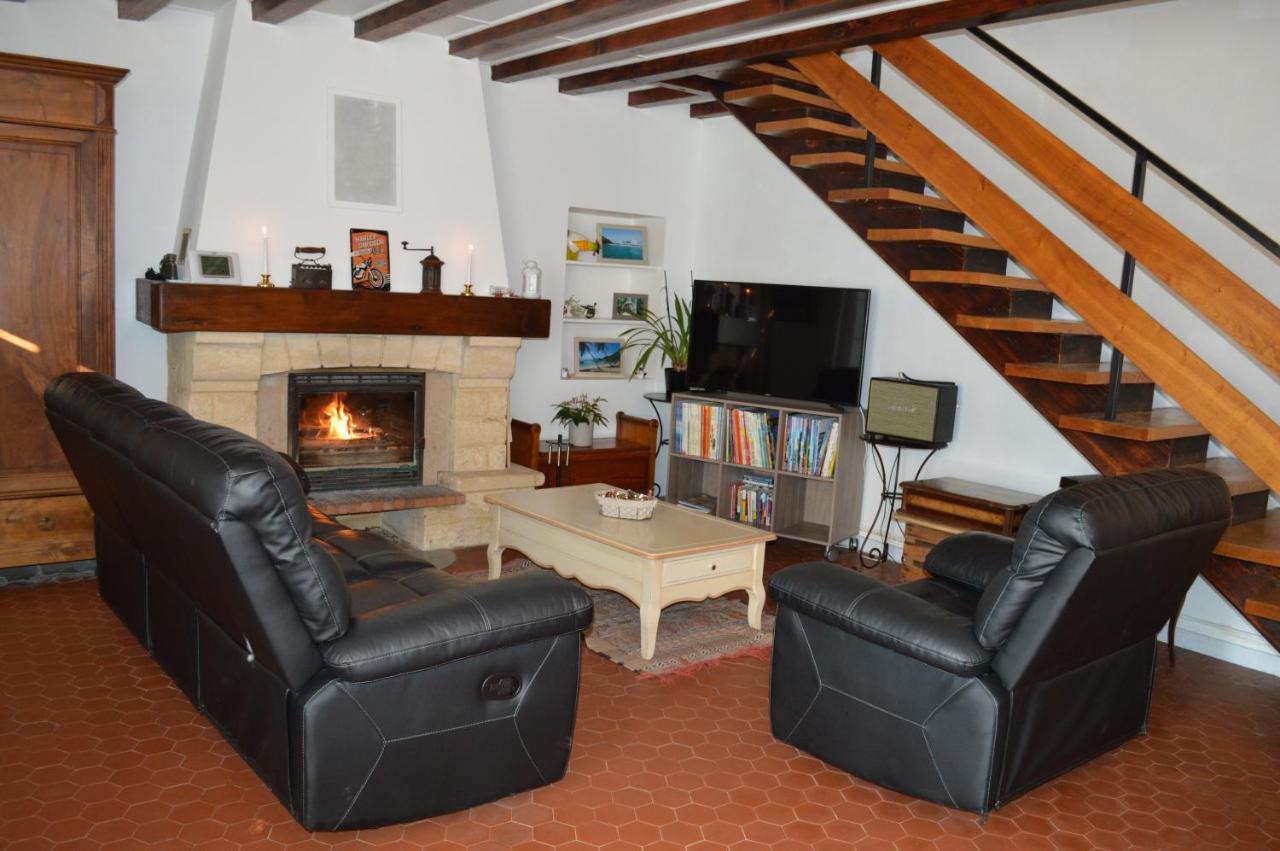 Le Domaine Du Chaffard Bed and Breakfast Les Avenières Exteriör bild
