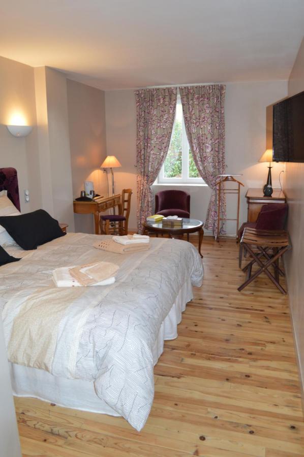 Le Domaine Du Chaffard Bed and Breakfast Les Avenières Exteriör bild