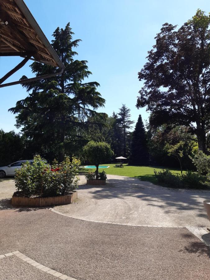 Le Domaine Du Chaffard Bed and Breakfast Les Avenières Exteriör bild